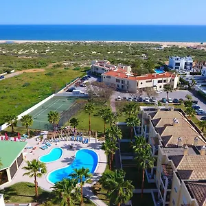 Da Lota - Beachfront Apartahotel